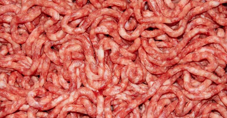 Do You Need to Rinse Ground Beef? - Featured image