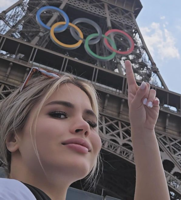 Luana Alonso's swimming career, though brief, was marked by significant achievements.
