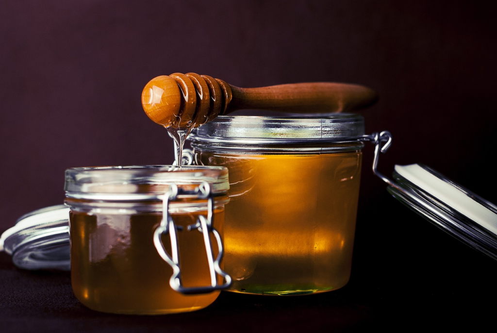 Honey is by far the best naturally-found sore throat remedy