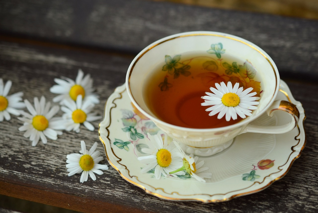 Sleepytime tea and sore throat combatant 