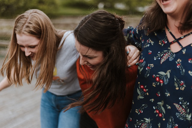 group of friends laughing 