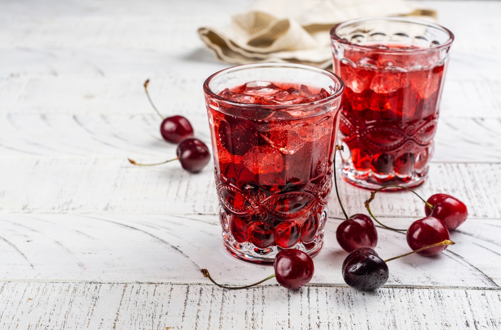 Trendy sleepy girl mocktail. Popular cherry drink for deep sleeping
