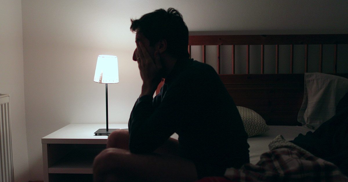 6 Things You Should Never Do if You Wake Up in The Middle of the Night