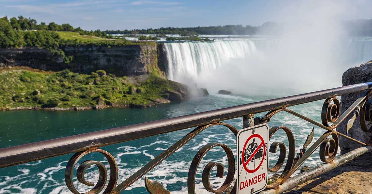 Niagara Falls Tourists Caught Final Heartbreaking Moments on Camera Before Horrific Incident