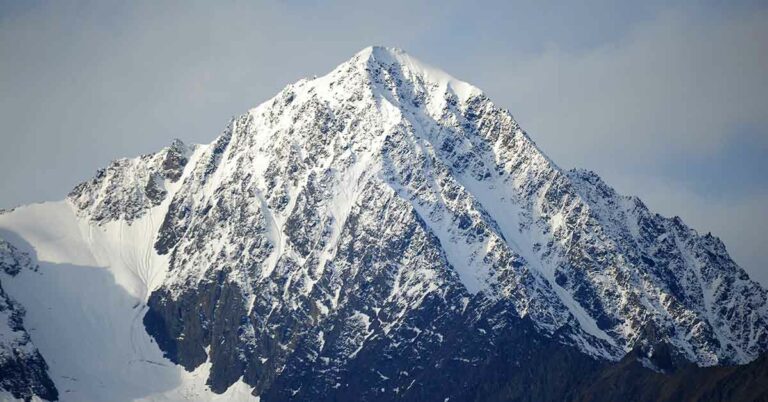 Inside The ‘Alaska Triangle’ Where More Than 20,000 People Have Disappeared Without a Trace - Featured image