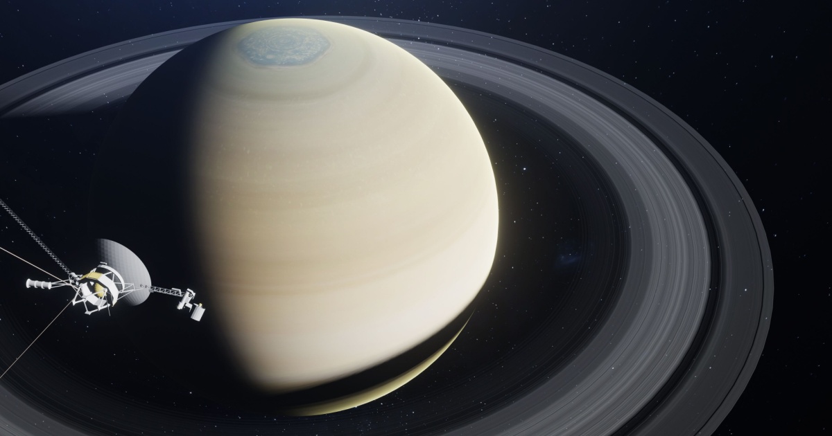 13 Astonishing Images Taken By Voyager 1 On Its Way to Interstellar Space