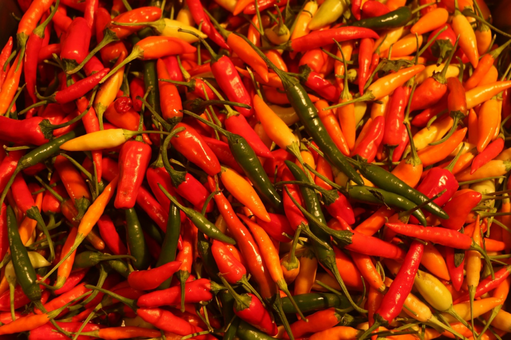 A pile of hot peppers