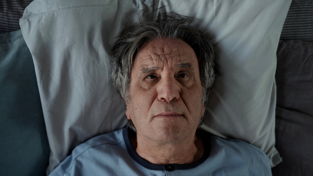 Old man can't sleep till late