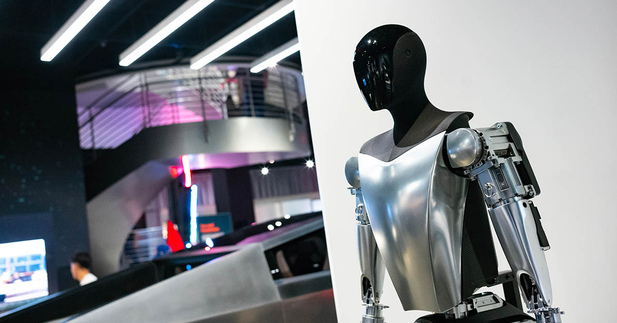 Musk Says Tesla Will Begin Production of Humanoid Robots Next Year