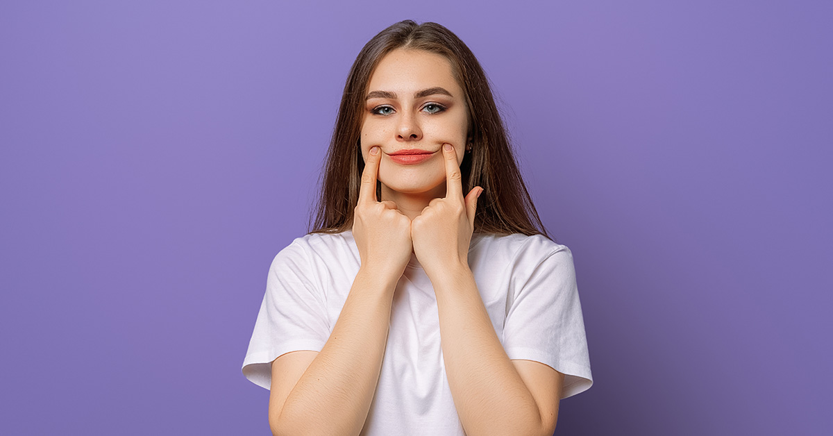 12 Subtle Behaviors That People May Appear Happy But Really Aren’t