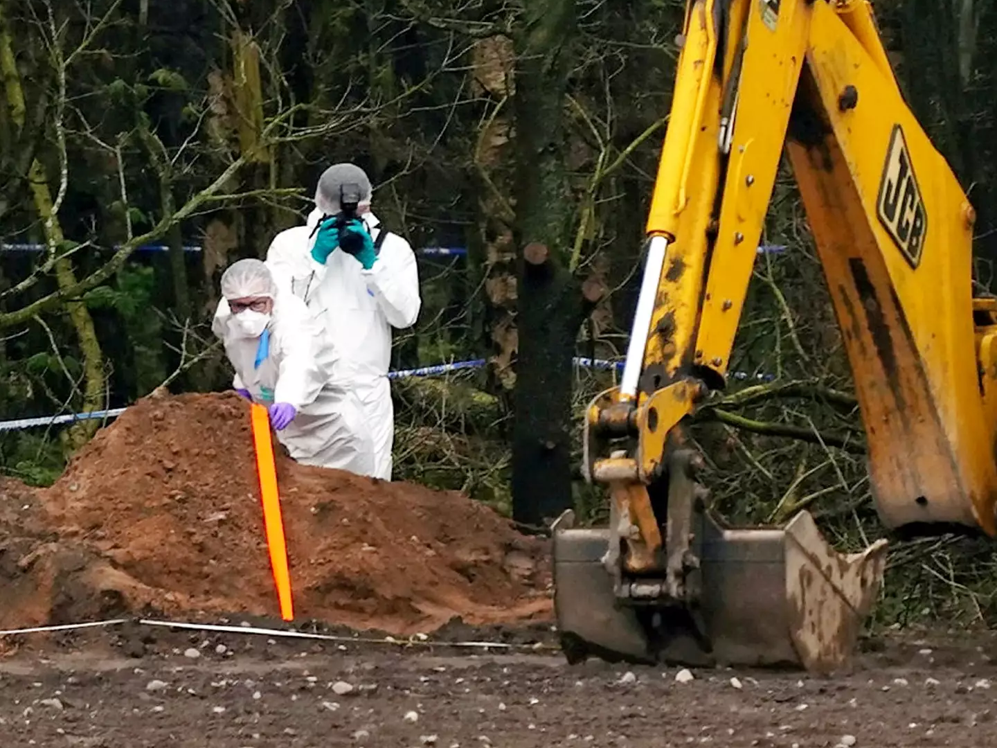 digging for Alfred's remains 