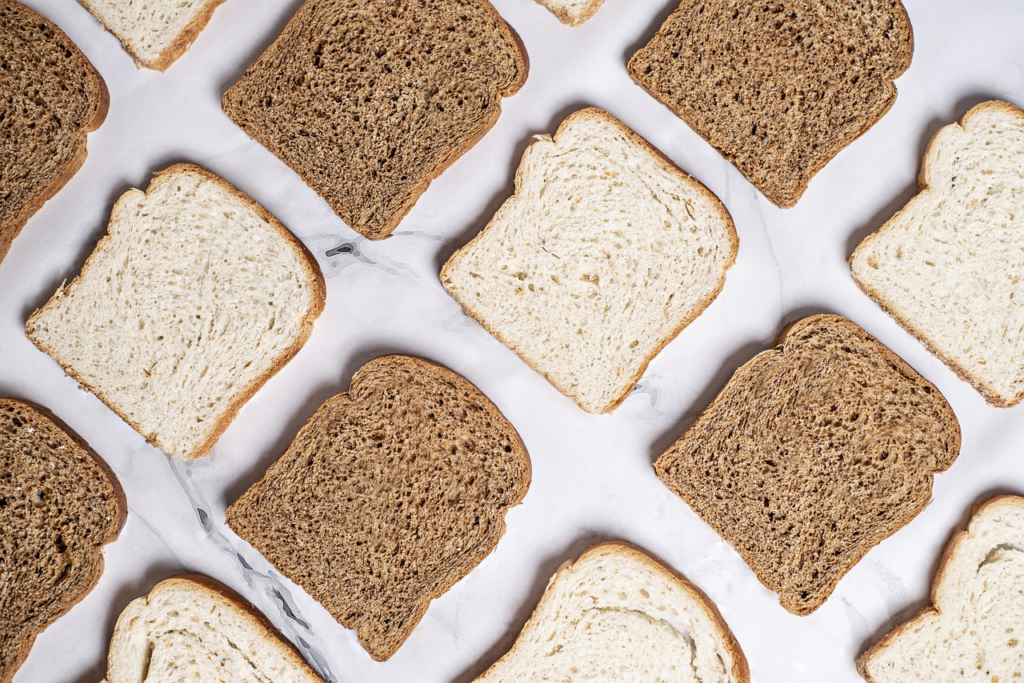 patterned white and brown bread slices