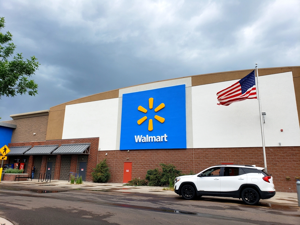 Walmart Supercenter - Storefront being repainted (Cheyenne, WY) - 06\19\2021