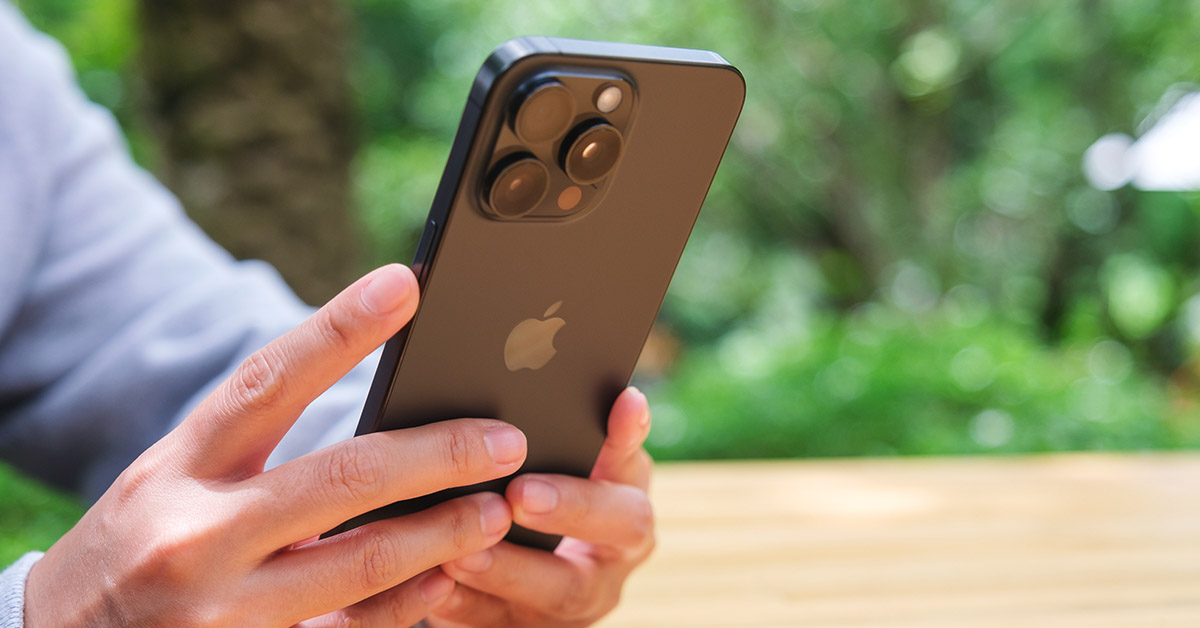 iPhone Users Being Warned About Feature That Can Expose Your Data