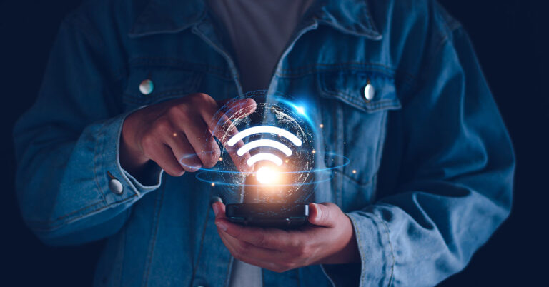 6G Tests Demonstrate Insanely Fast Internet That Could Download 20 Movies in a Second - Featured image