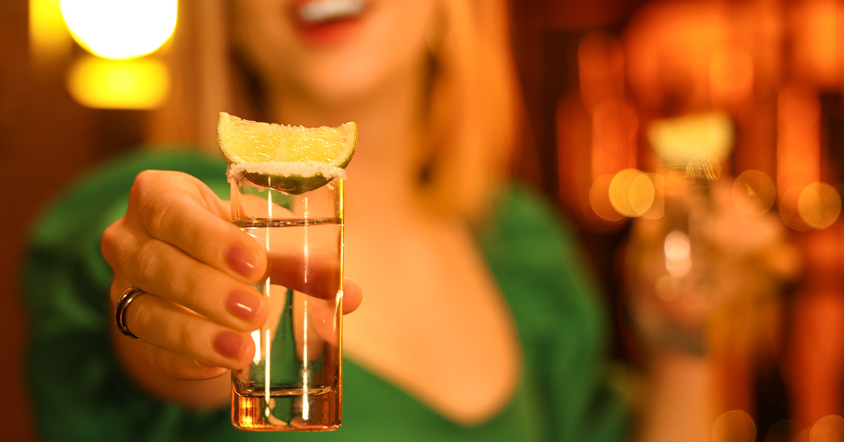 Former Alcoholic Who ‘Would Be Dead’ If She Didn’t Stop Gives Warning About Main Sign You Could Have an Alcohol Problem