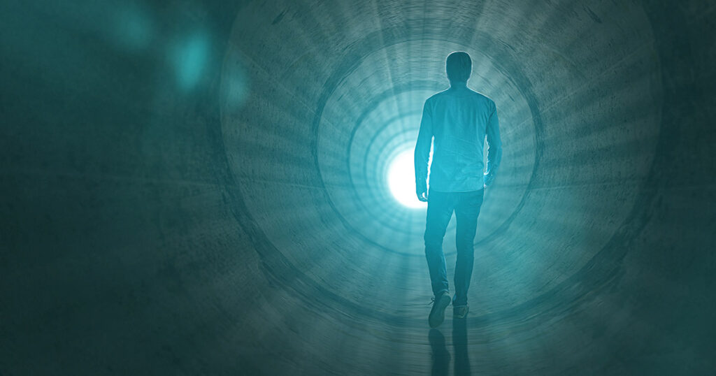  Man Who Was Drowning For 15 Minutes Reveals ‘Ultimate Truth’ About Near-Death Experiences - Featured image