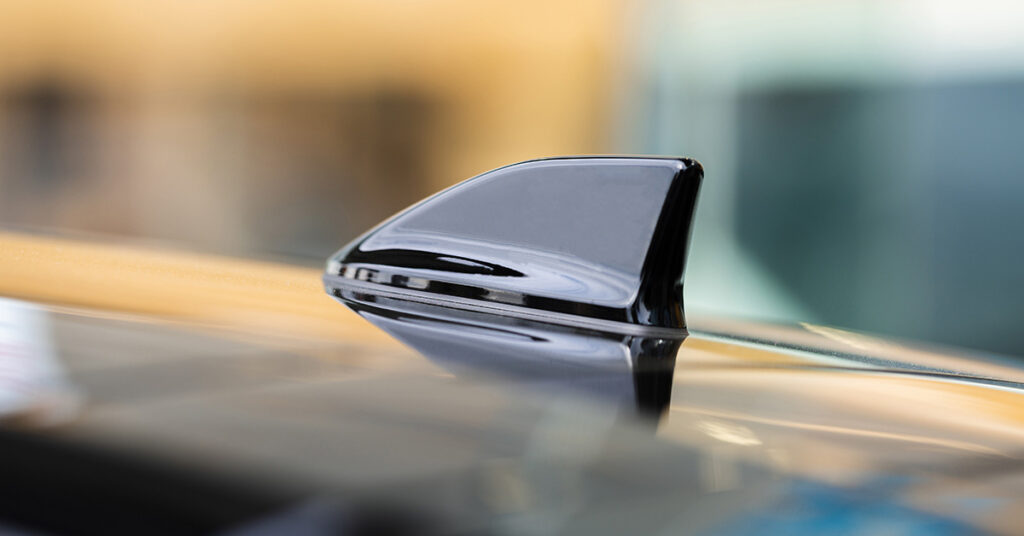 What Is The ‘Shark Fin’ On Cars? - Featured image