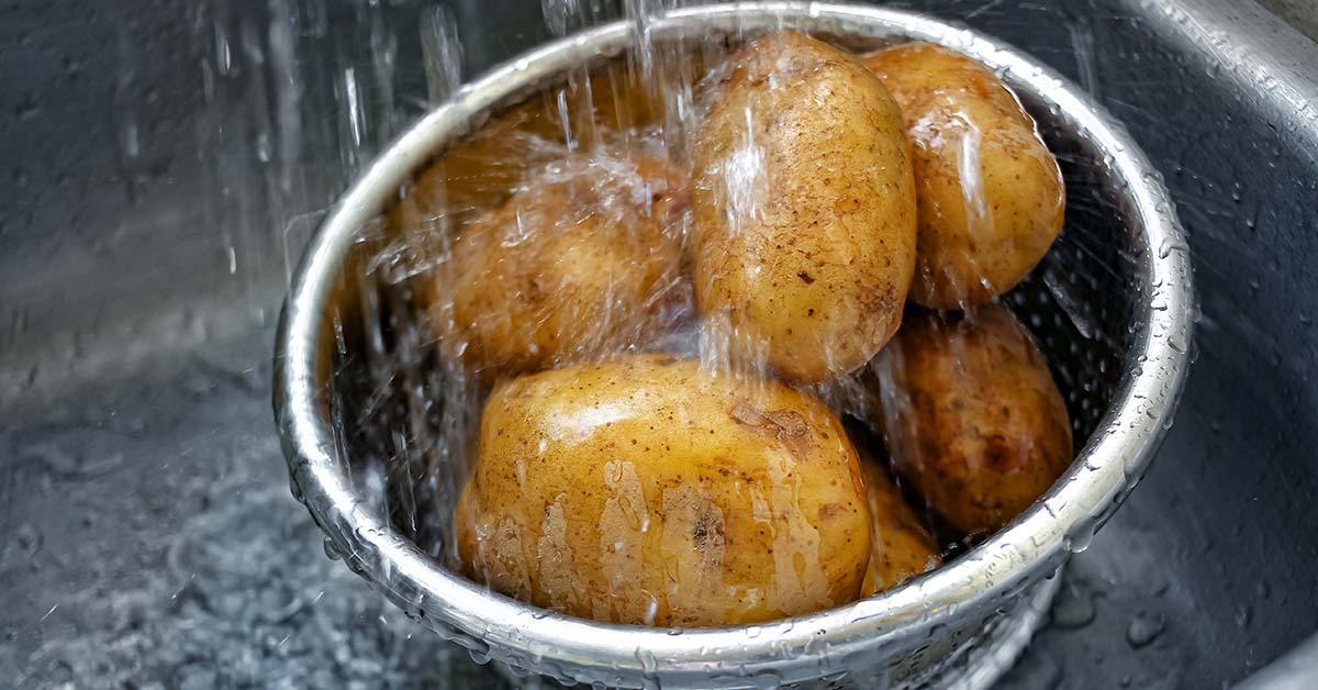 Should You Wash Your Potatoes If You’re Going to Peel Them Anyway?