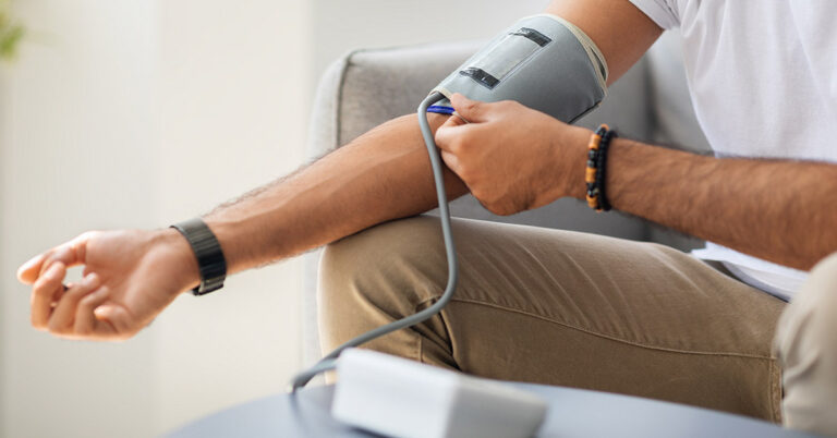 What’s Considered High Blood Pressure Changes With Age – Here’s What’s Normal For Each Age Group - Featured image