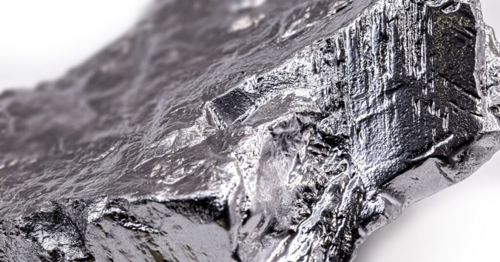 Japan Discovers Massive Treasure Trove Worth Over $26B, Enough to Support The Economy For Years - Featured image