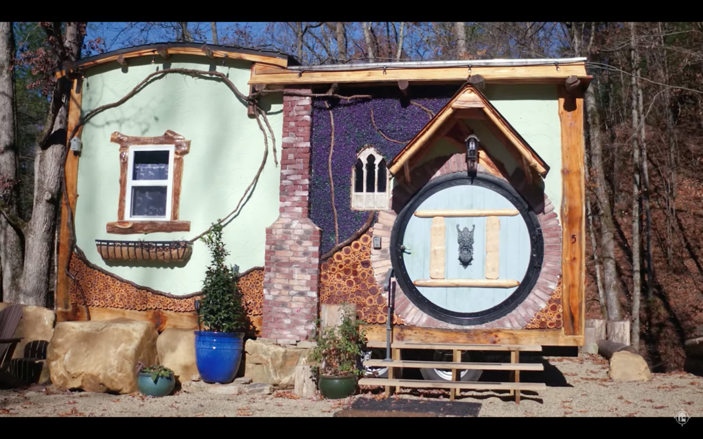 Tiny House Tour of 'The Green Man' Home