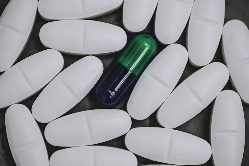 a gel-tablet amongst powdered-tablet drugs