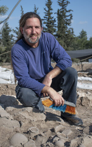 Archaeologist Ariel Shatil Yoli Schwartz