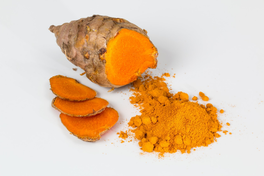 turmeric sliced and powdered