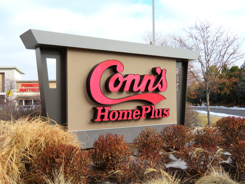 Conn's Home Plus on a Cold, Snowy Day - Sign on Main Road [Former Toys R Us] (Fort Collins, Colorado, USA) - 12\26\2019
