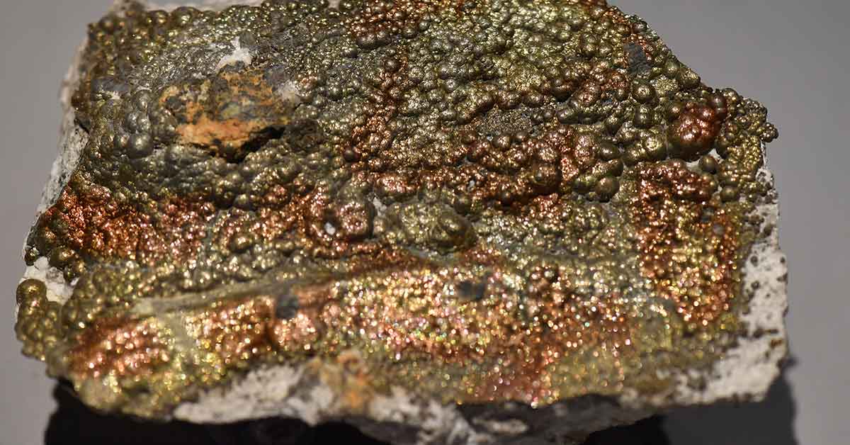 What Are These Things? People Ask The Internet to Help Identify Strange Objects