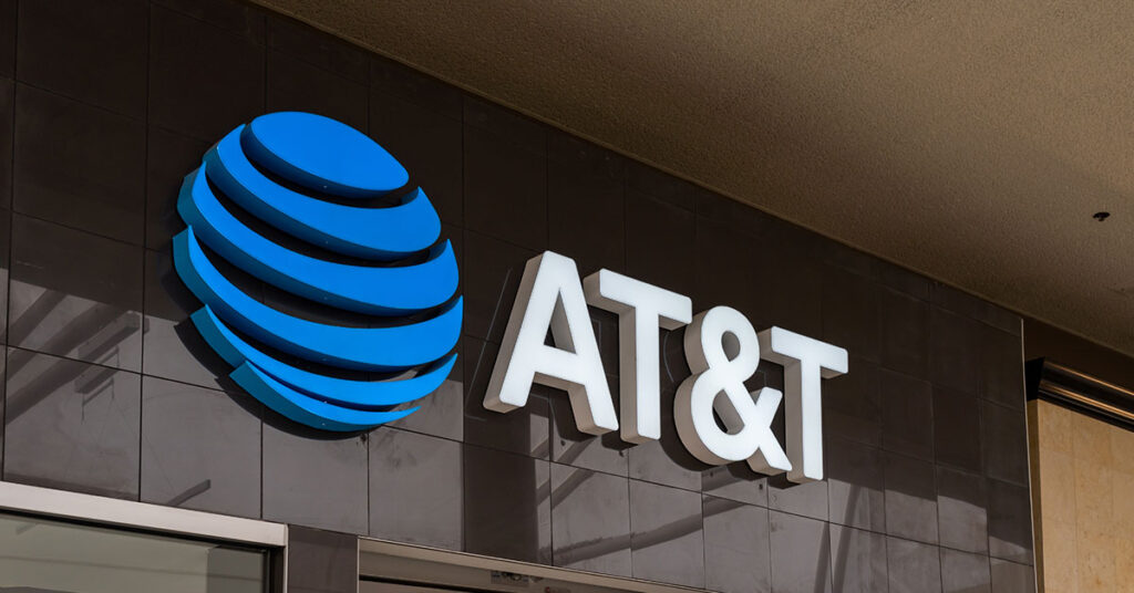 Mobman Urban Legend: Teenager Disrupts AT&T Network After $900 Bill Dispute - Featured image