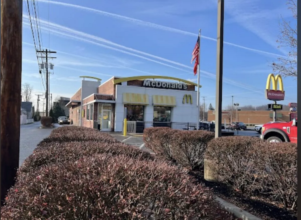 The small McDonald's in Altoona is on a strip with a few other fast-food resteraunts, but the small town vibe Mangione went for did him in at the end