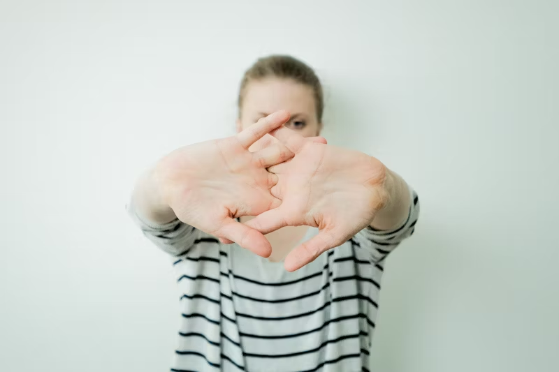 woman cracking her knuckles
