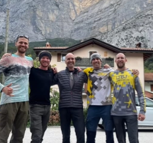 mark andrews with skydivers 