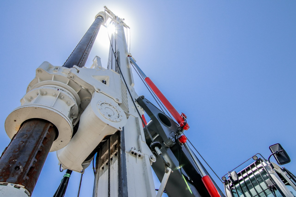 close up photo of a drilling rig