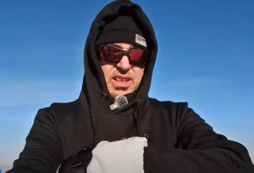 flat earther, jeran campanella 