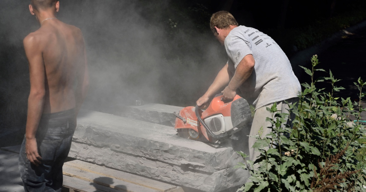 Man, 48, Passes Away Following Fatal Exposure to Hazardous Chemicals in Kitchen Worktops
