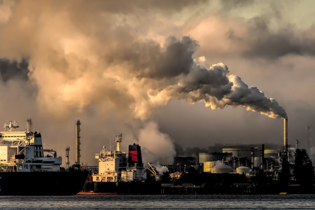 city harbor with poor air quality 