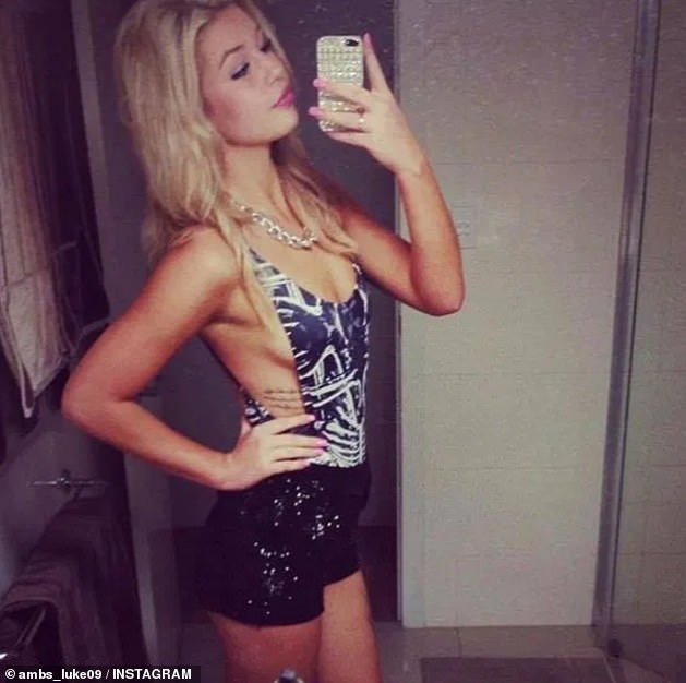 Amber Luke posing at 18 years old before much of her transformation