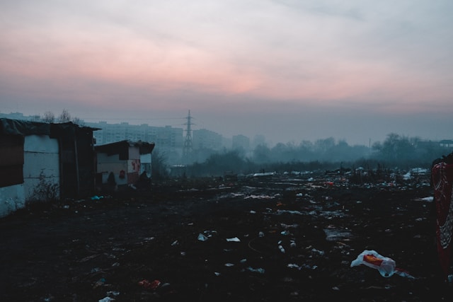 poor air quality and garbage in a city 