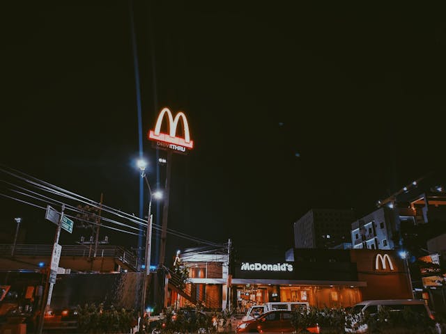 Mc.Donald's drivethru at night