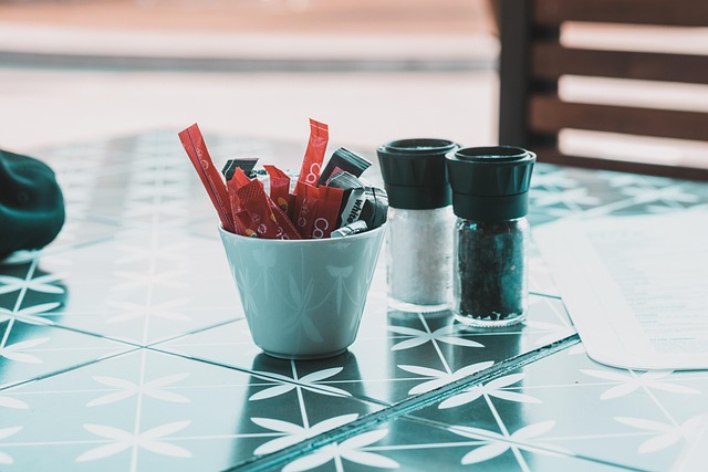 artificial sweeteners on a table