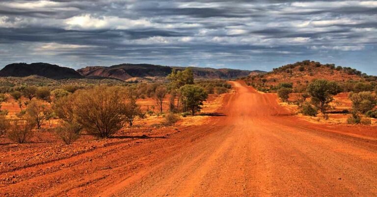 Ancient Mystery of Iron Structures in the Australian Desert Finally Explained by Scientists - Featured image