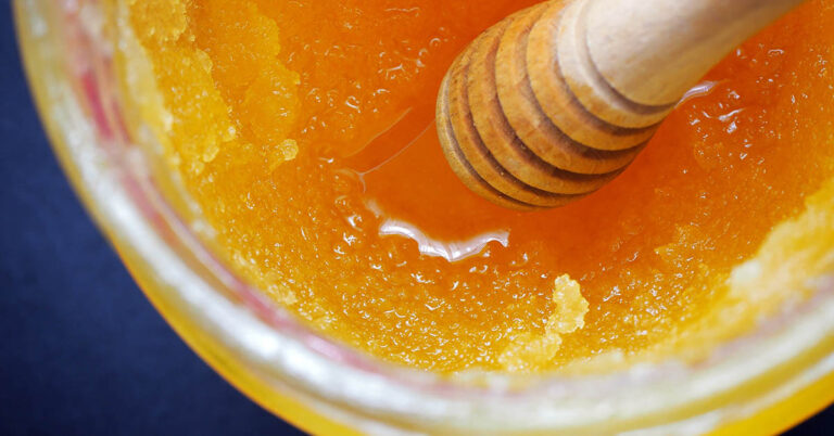 The Power of Honey: Benefits for Skin, Hair, and Gut Health - Featured image