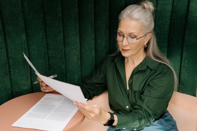 woman with gray hair