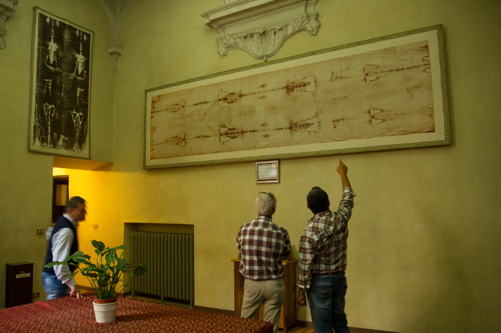 Turin/Italy 21.09.2012 - Exhibition of the Holy Shroud in the Church of San Lorenzo, Turin.

