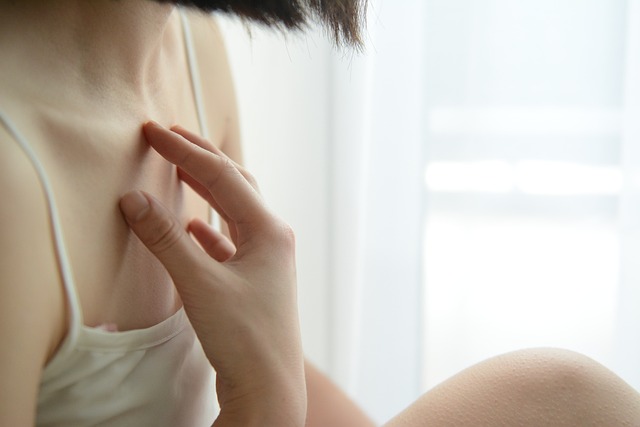 woman with itchy skin