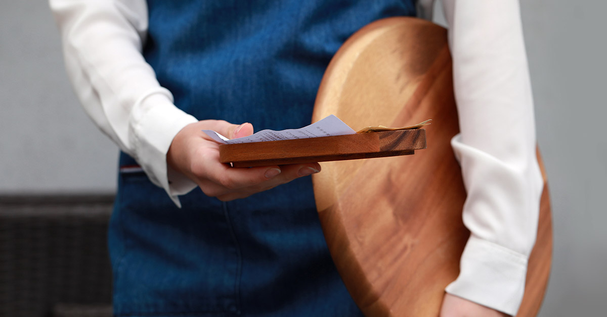 25+ Places Where Tipping Is Expected But Isn’t Always Necessary