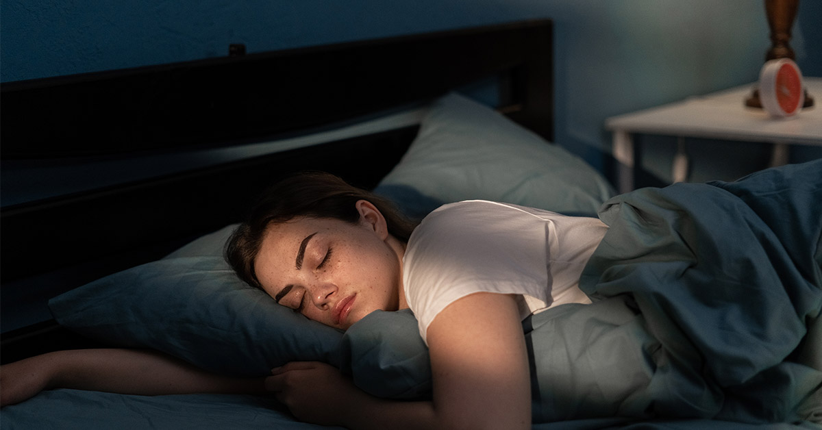 15 Habits to Help You Lose Weight While You Sleep
